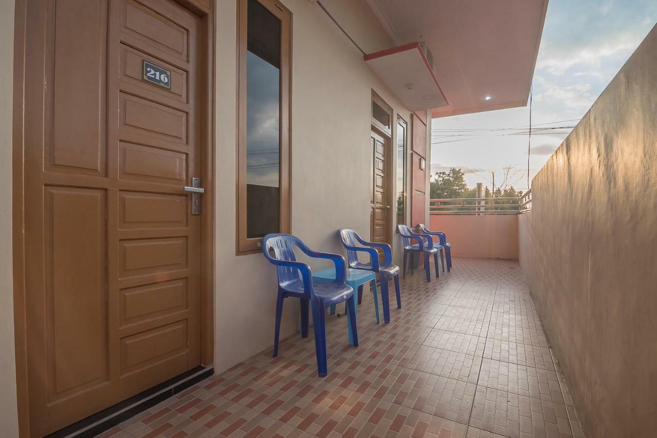 Reddoorz Plus Near Syamsudin Noor Airport 3 Banjarbaru Exterior foto